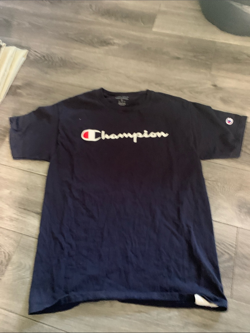 Men’s champion short sleeve shirt M